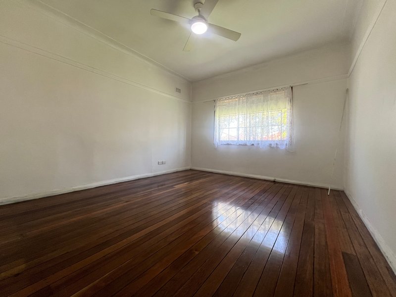 Photo - 22 Lyon Avenue, Punchbowl NSW 2196 - Image 3