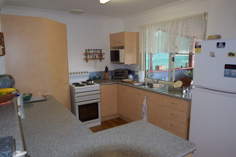 Photo - 22 Mack Street, Esk QLD 4312 - Image 2