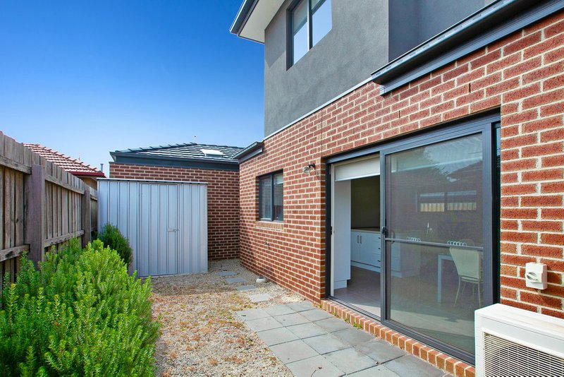 Photo - 2/2 Mack Street, Reservoir VIC 3073 - Image 9