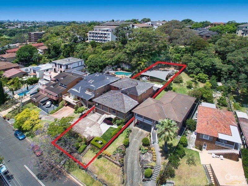 22 Macquarie Road, Earlwood NSW 2206