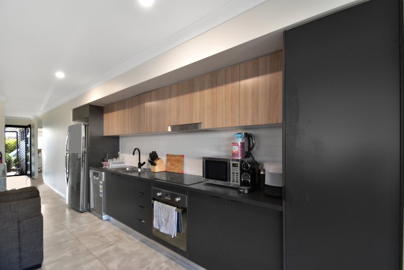 Photo - 22 Madeleine Street, Nirimba QLD 4551 - Image 2