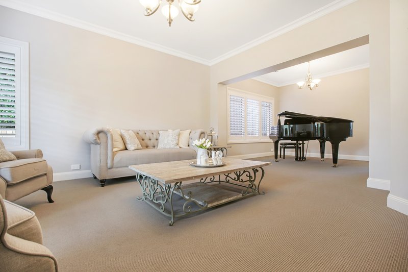 Photo - 22 Maeve Avenue, Kellyville NSW 2155 - Image 7