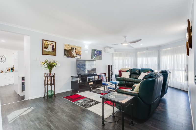 Photo - 22 Magenta Crescent, Narangba QLD 4504 - Image 11