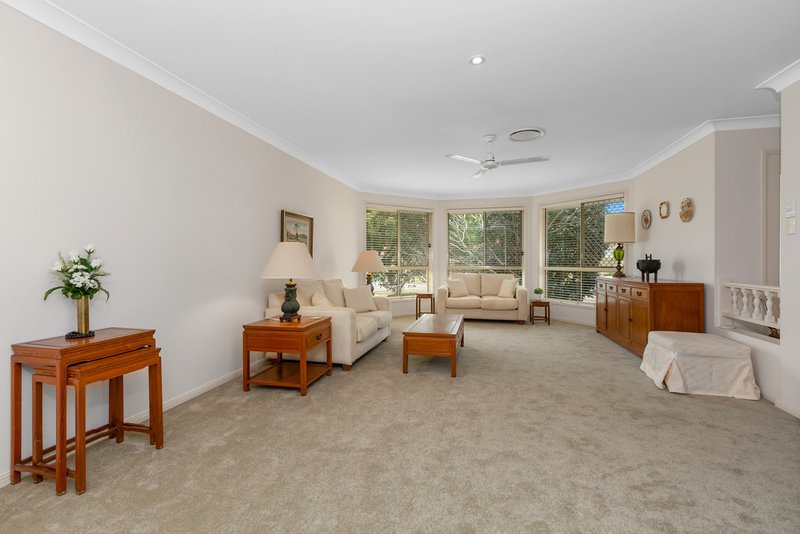 Photo - 22 Magnolia Crescent, Banora Point NSW 2486 - Image 2