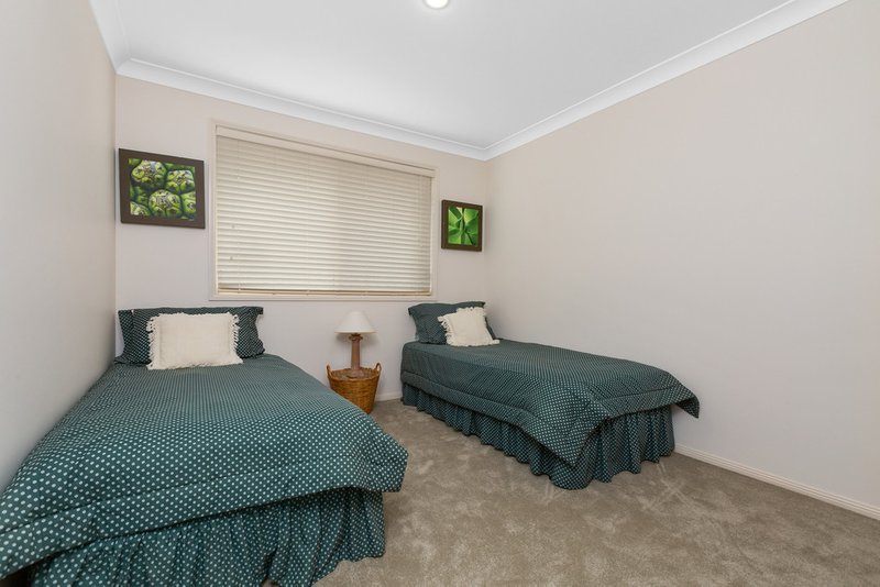 Photo - 22 Magnolia Crescent, Banora Point NSW 2486 - Image 13