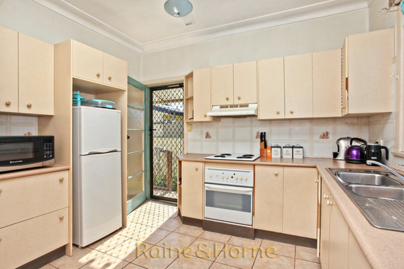 Photo - 22 Malouf Street, Colyton NSW 2760 - Image 3