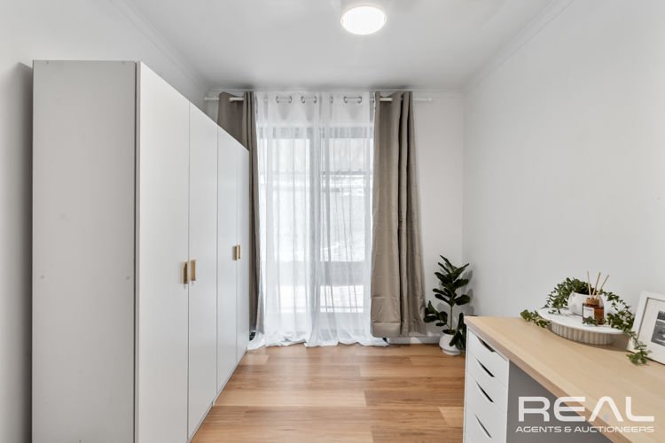 Photo - 22 Manya Crescent, Craigmore SA 5114 - Image 21