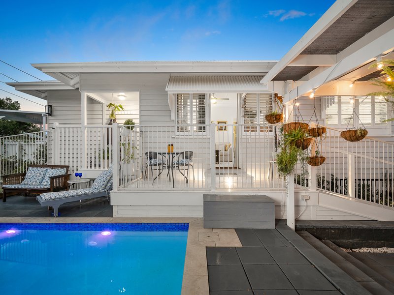 22 Mar Street, Holland Park QLD 4121