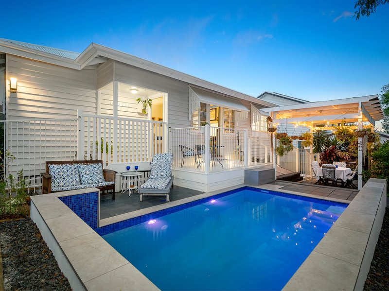 Photo - 22 Mar Street, Holland Park QLD 4121 - Image 3