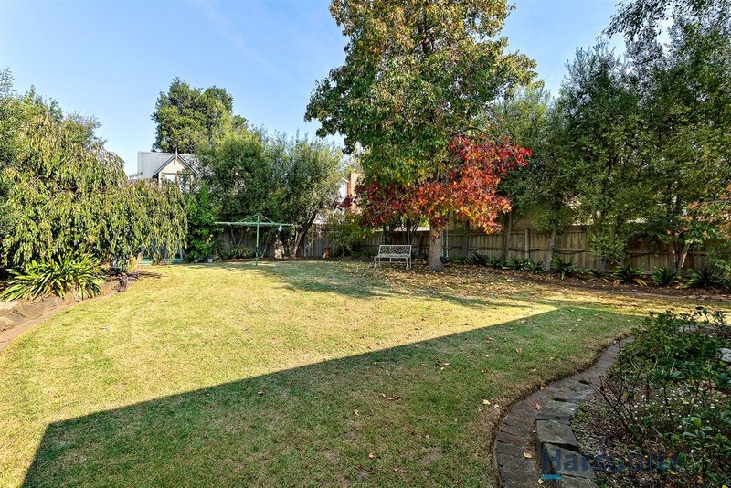 Photo - 22 Marama Street, Blackburn South VIC 3130 - Image 8