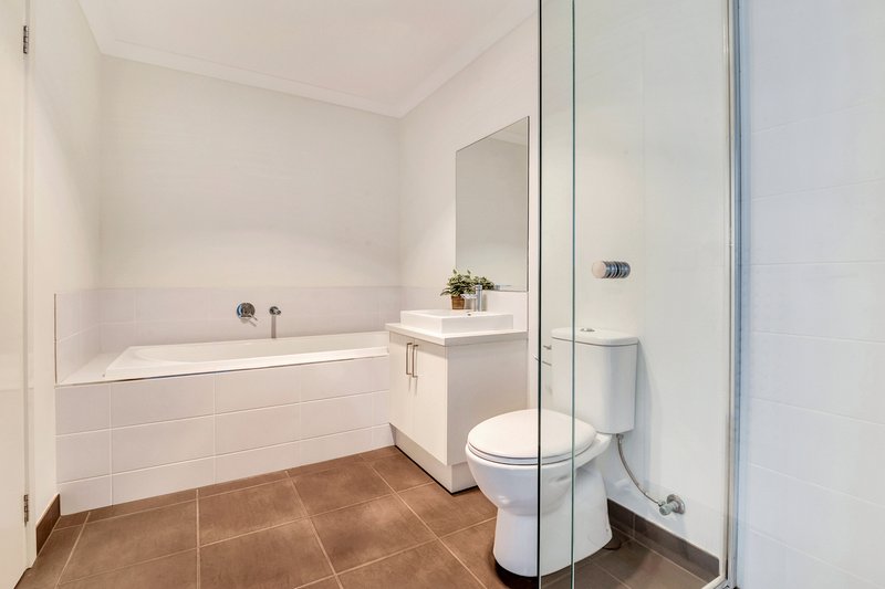 Photo - 2/2 Marathon Boulevard, Craigieburn VIC 3064 - Image 19