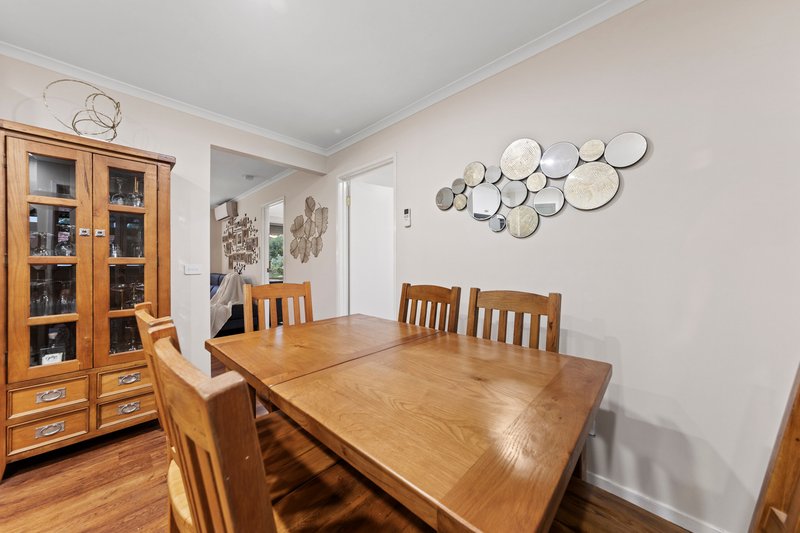 Photo - 22 Maria Crescent, Pakenham VIC 3810 - Image 5