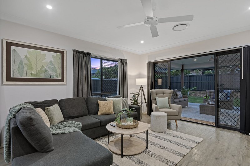 Photo - 22 Maroochy Circuit, Yandina QLD 4561 - Image 7