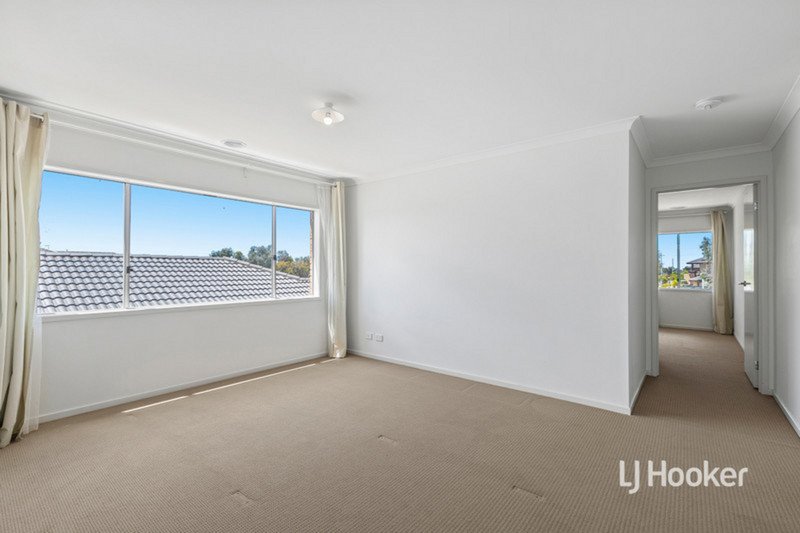 Photo - 22 Marwood Avenue, Truganina VIC 3029 - Image 9