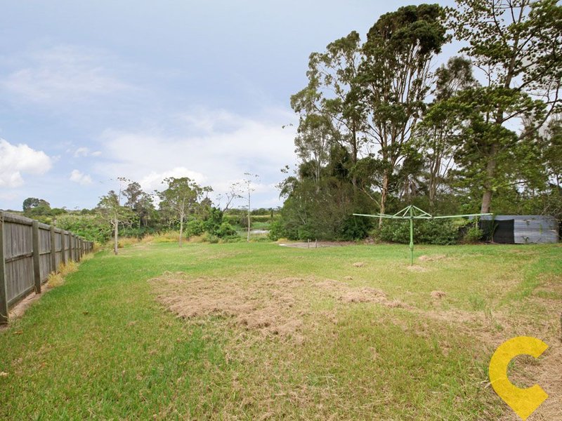 Photo - 22 Mary Street, Caboolture QLD 4510 - Image 2