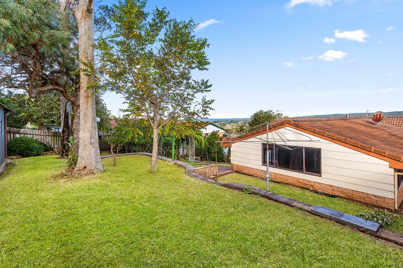 Photo - 22 Matthews Drive, Mount Warrigal NSW 2528 - Image 7
