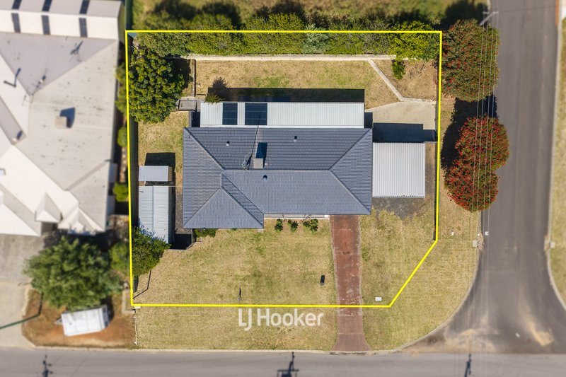 Photo - 22 Mayne Way, Australind WA 6233 - Image 4