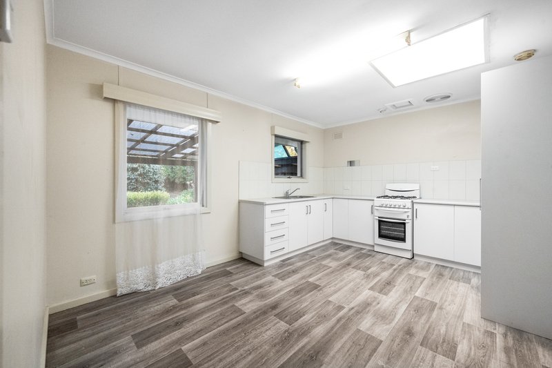 Photo - 22 Mcarthur Street, Mount Gambier SA 5290 - Image 3