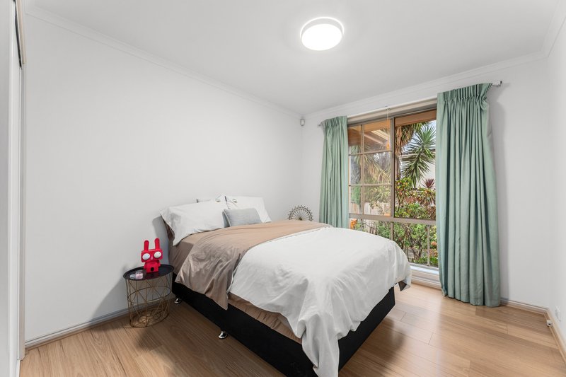 Photo - 2/2 Mccubbin Street, Burwood VIC 3125 - Image 9