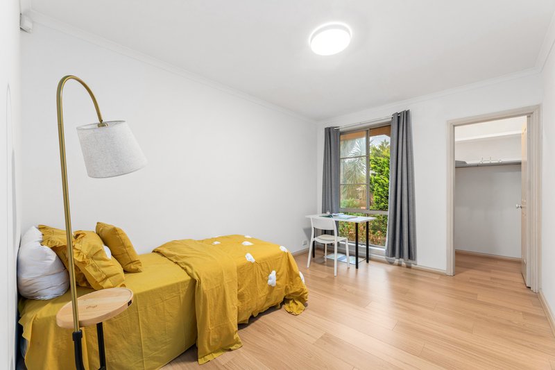 Photo - 2/2 Mccubbin Street, Burwood VIC 3125 - Image 11