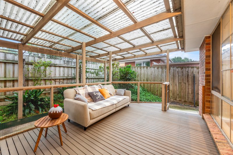 Photo - 2/2 Mccubbin Street, Burwood VIC 3125 - Image 13