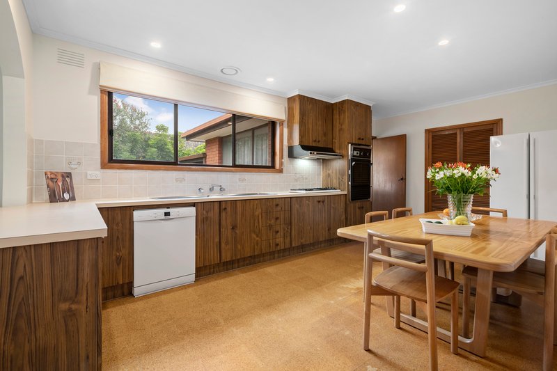 Photo - 22 Mcdonalds Road, Epping VIC 3076 - Image 2