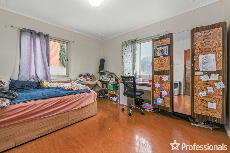 Photo - 22 Mcfees Road, Dandenong North VIC 3175 - Image 4