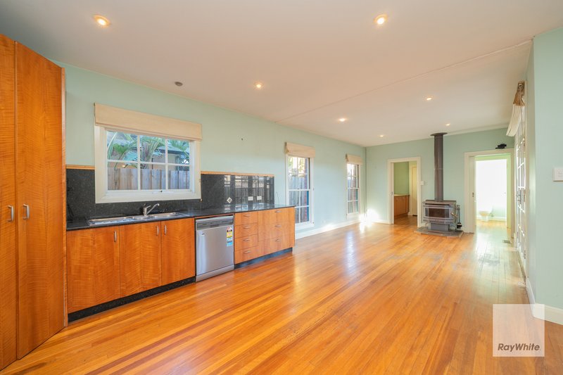 Photo - 22 Mcguire Cres , Williamstown VIC 3016 - Image 3