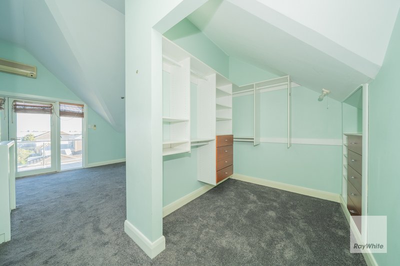 Photo - 22 Mcguire Cres , Williamstown VIC 3016 - Image 10