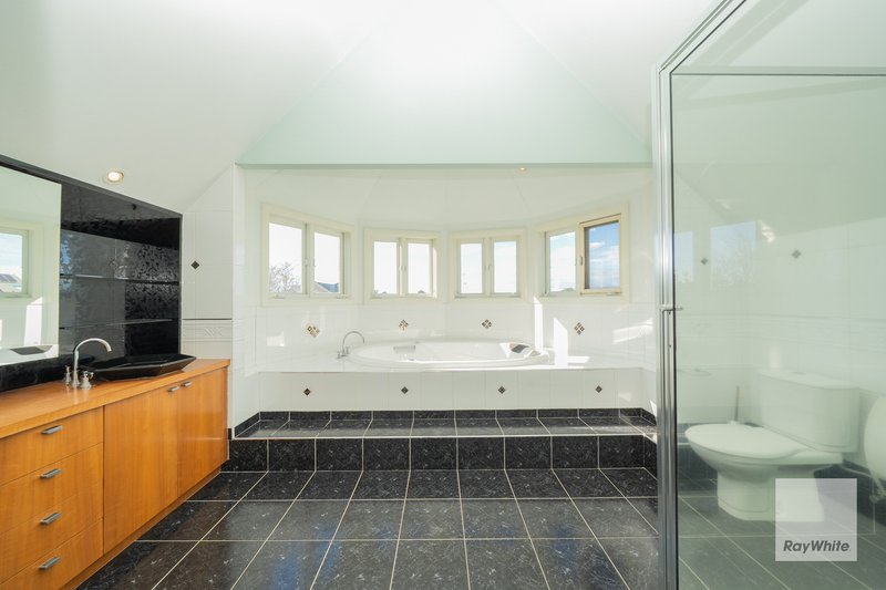 Photo - 22 Mcguire Cres , Williamstown VIC 3016 - Image 12