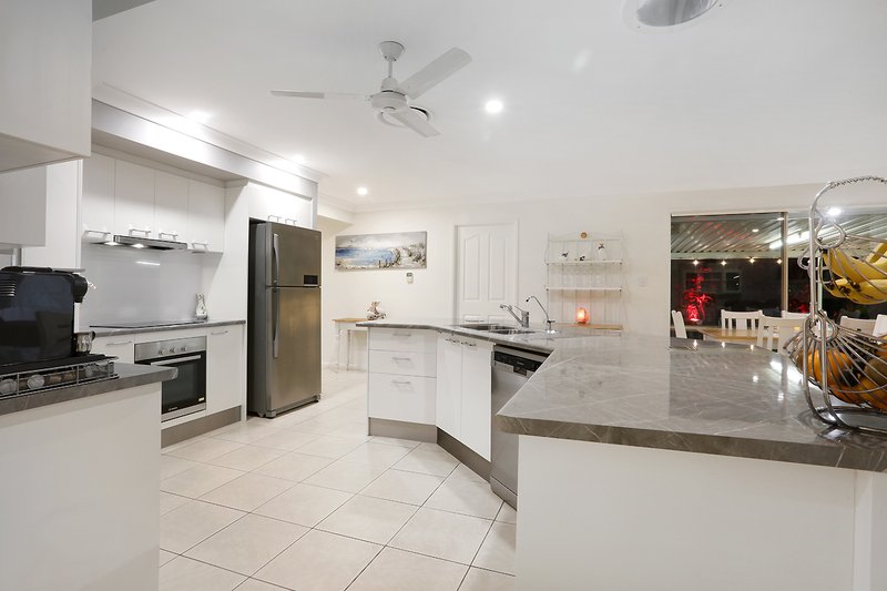 Photo - 22 Mcrae Circuit, Pacific Pines QLD 4211 - Image 16