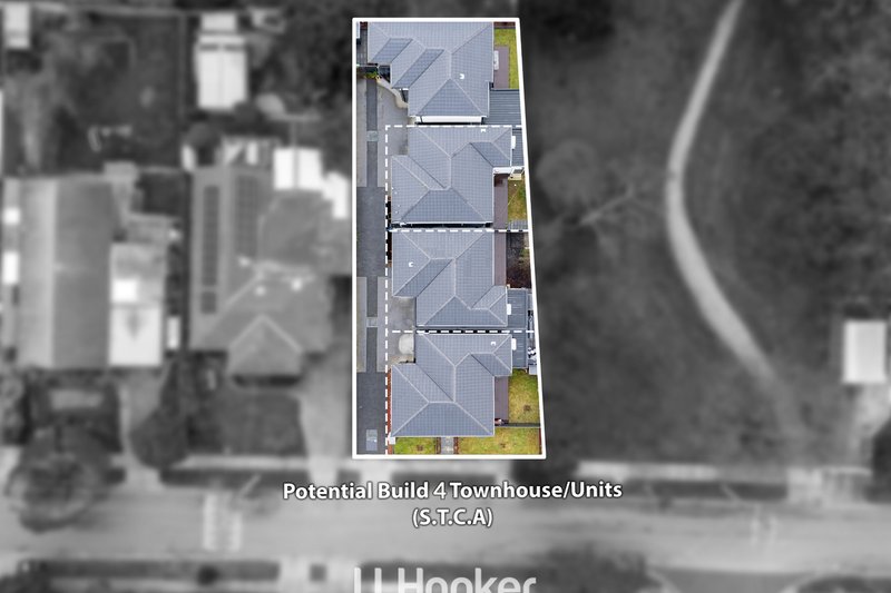 Photo - 22 Meadow Wood Walk, Narre Warren VIC 3805 - Image 13