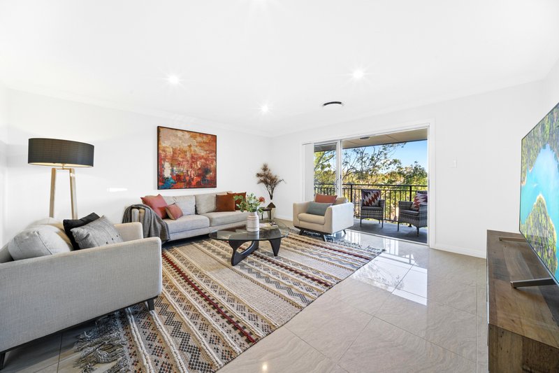 Photo - 22 Merrilee Crescent, Frenchs Forest NSW 2086 - Image 5