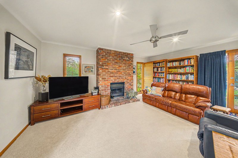 Photo - 22 Mintern Crescent, Horsham VIC 3400 - Image 6