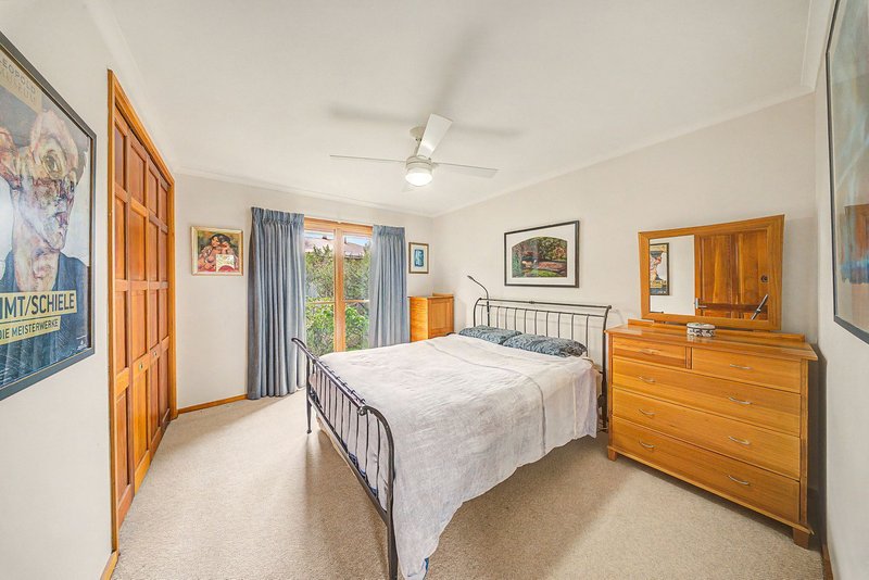 Photo - 22 Mintern Crescent, Horsham VIC 3400 - Image 8