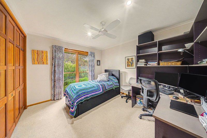Photo - 22 Mintern Crescent, Horsham VIC 3400 - Image 11