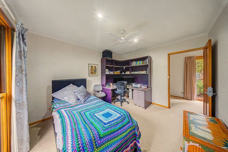 Photo - 22 Mintern Crescent, Horsham VIC 3400 - Image 12