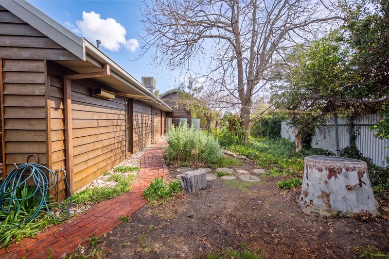 Photo - 22 Mintern Crescent, Horsham VIC 3400 - Image 22