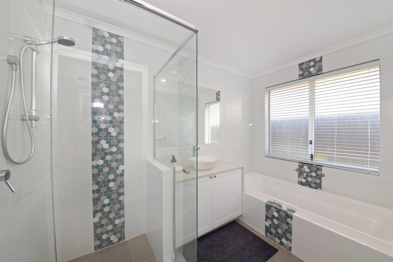 Photo - 22 Mirabilis Avenue, Jindalee WA 6036 - Image 25