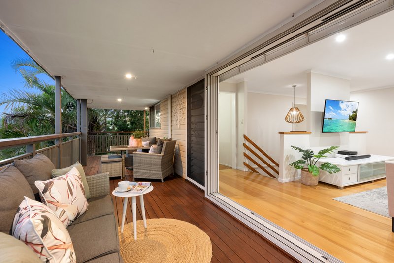 Photo - 22 Mirbelia Street, Everton Hills QLD 4053 - Image 4