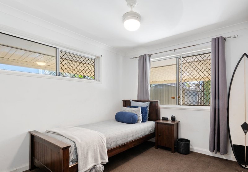 Photo - 22 Mojave Drive, Burleigh Waters QLD 4220 - Image 14