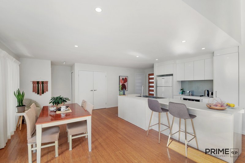 Photo - 22 Monks Crescent, Buderim QLD 4556 - Image 3