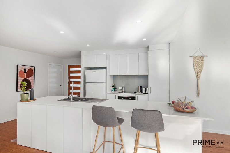 Photo - 22 Monks Crescent, Buderim QLD 4556 - Image 4