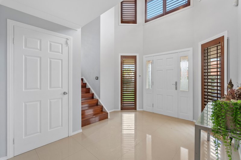 Photo - 22 Montego Court, Mermaid Waters QLD 4218 - Image 8