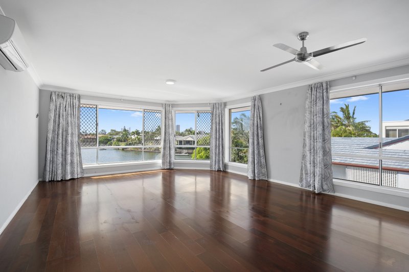 Photo - 22 Montego Court, Mermaid Waters QLD 4218 - Image 10