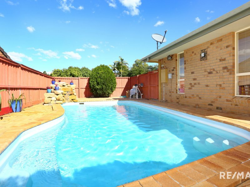 Photo - 22 Montezuma Drive, Burleigh Waters QLD 4220 - Image 1