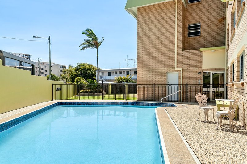 2/2 Moreton Parade, Kings Beach QLD 4551