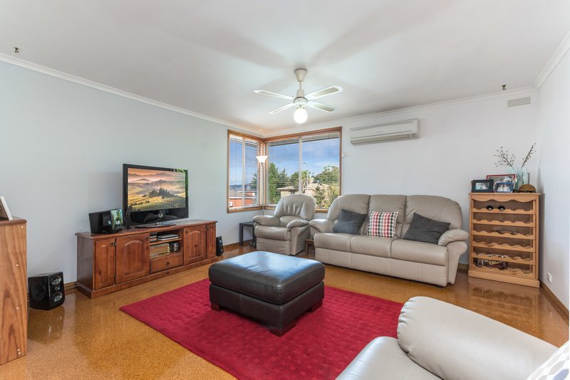 Photo - 22 Mornington Drive, Ravenswood TAS 7250 - Image 3