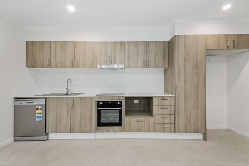 Photo - 2/2 Morris Place, Burpengary East QLD 4505 - Image 2