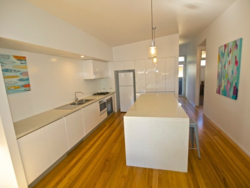 Photo - 2/2 Morton Street, Huskisson NSW 2540 - Image 7